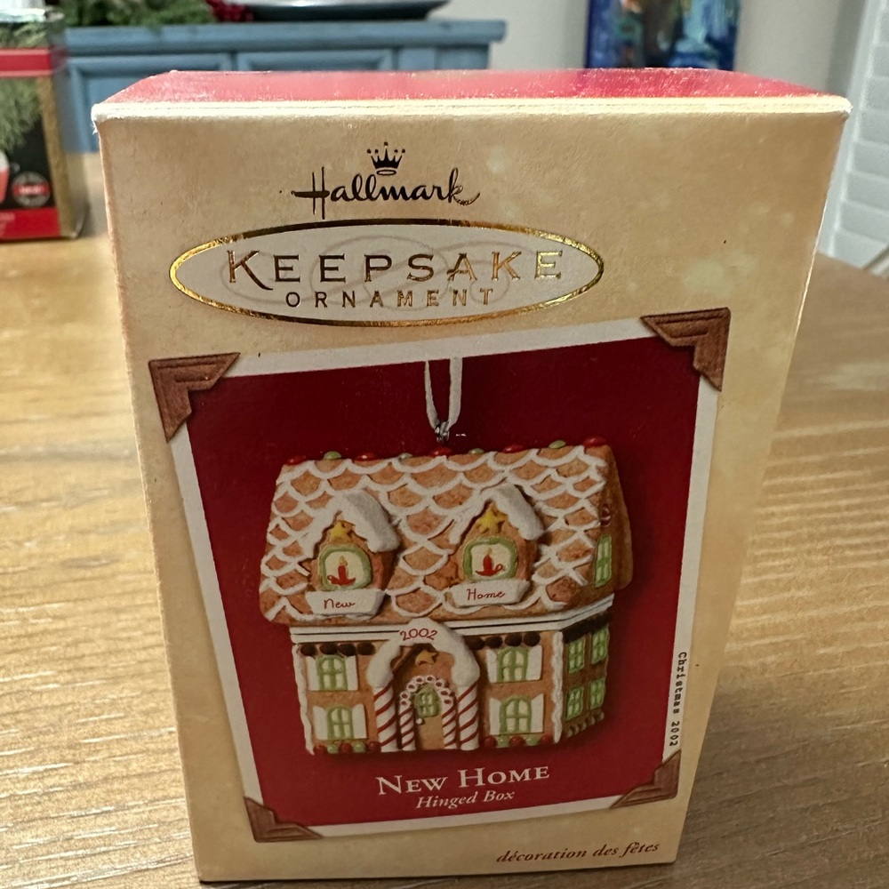 Hallmark Keepsake Ornament (2002) - New Home
